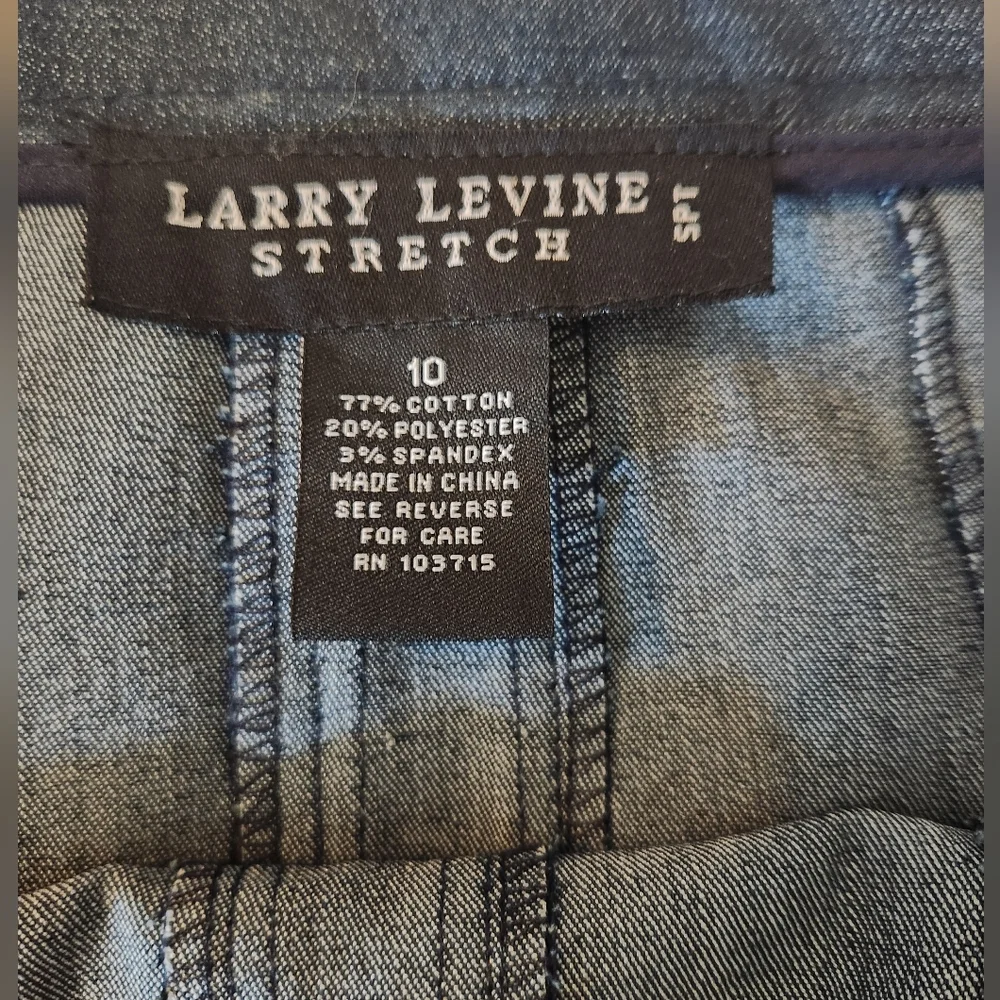 Larry Levine Stretch Denim Fit & Flare Skirt | Size 10 - Picture 4 of 5